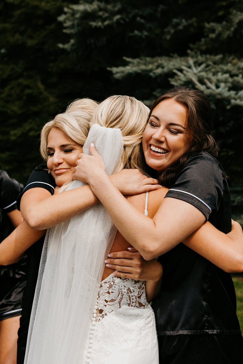 Luke+Emilee_Details+GettingReady-27