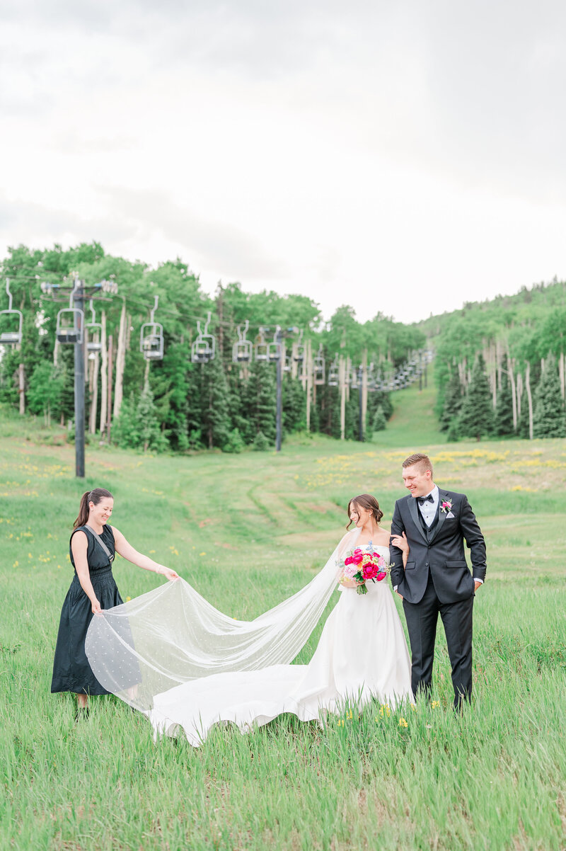 Elena Spraguer BTS Colorado Wedding Photographer0001