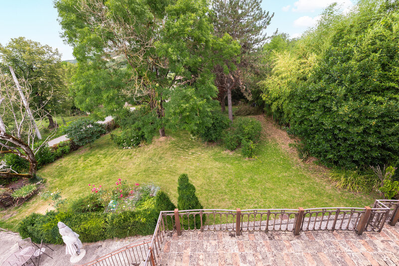 Chambre Mésange et sa vue sur le parc arboré