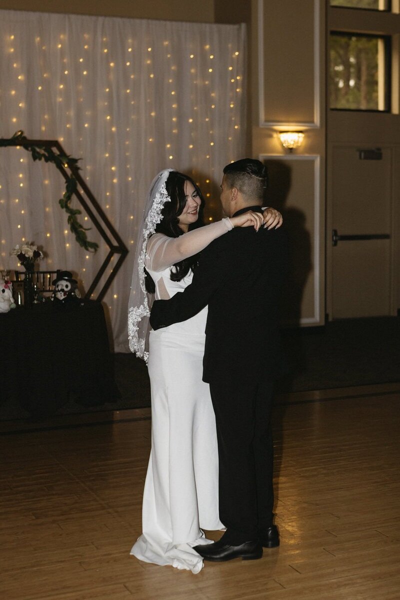 classic-and-documentary-style-wedding-photography-238