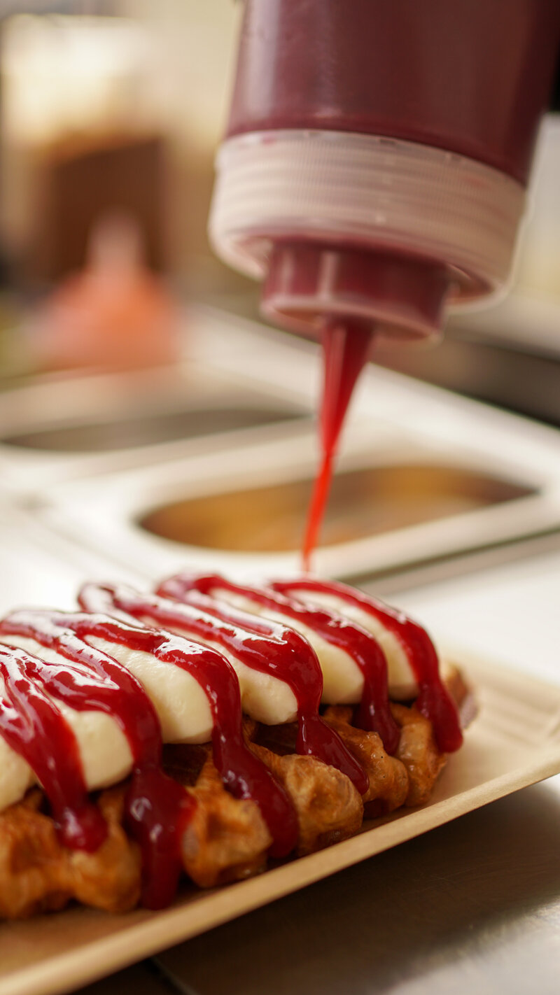 Croffles – Croissant-Waffeln mit Toppings, Dessert-Catering für Weihnachtsfeier in Köln