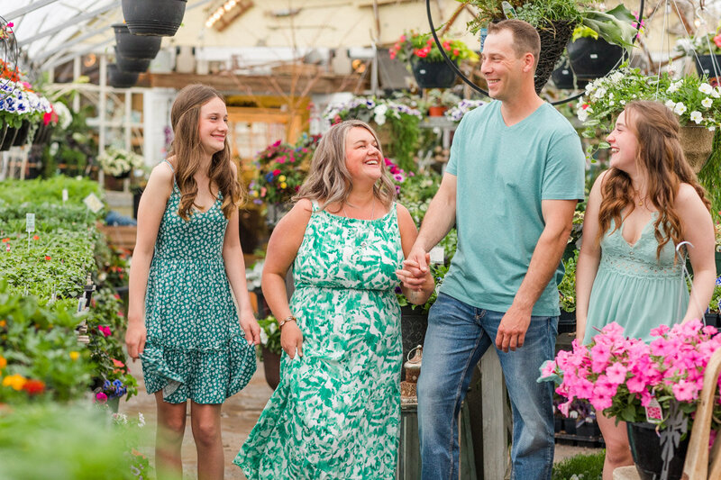 2023-Krysta-Moore-Photography-Greenhouse-Family-32