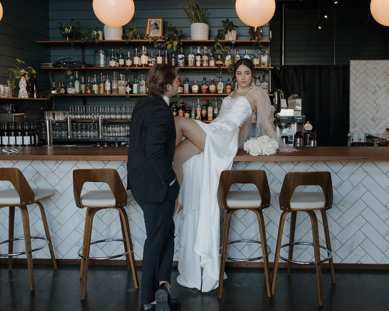 reneewalkerphoto_Oregon_Wedding_Photographer_B+N-41