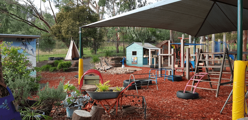 brentwood-park-kindergarten-outdoor-yard