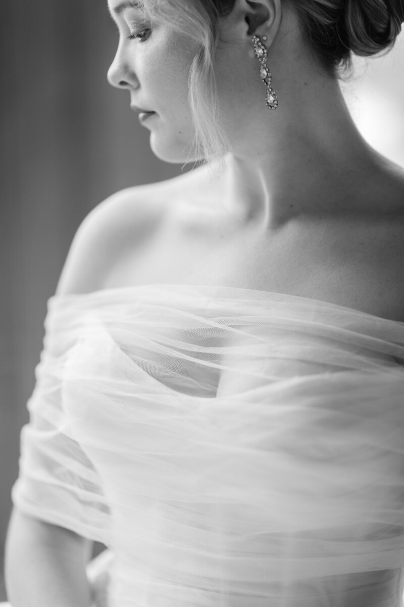 bridal-details-wedding-dress