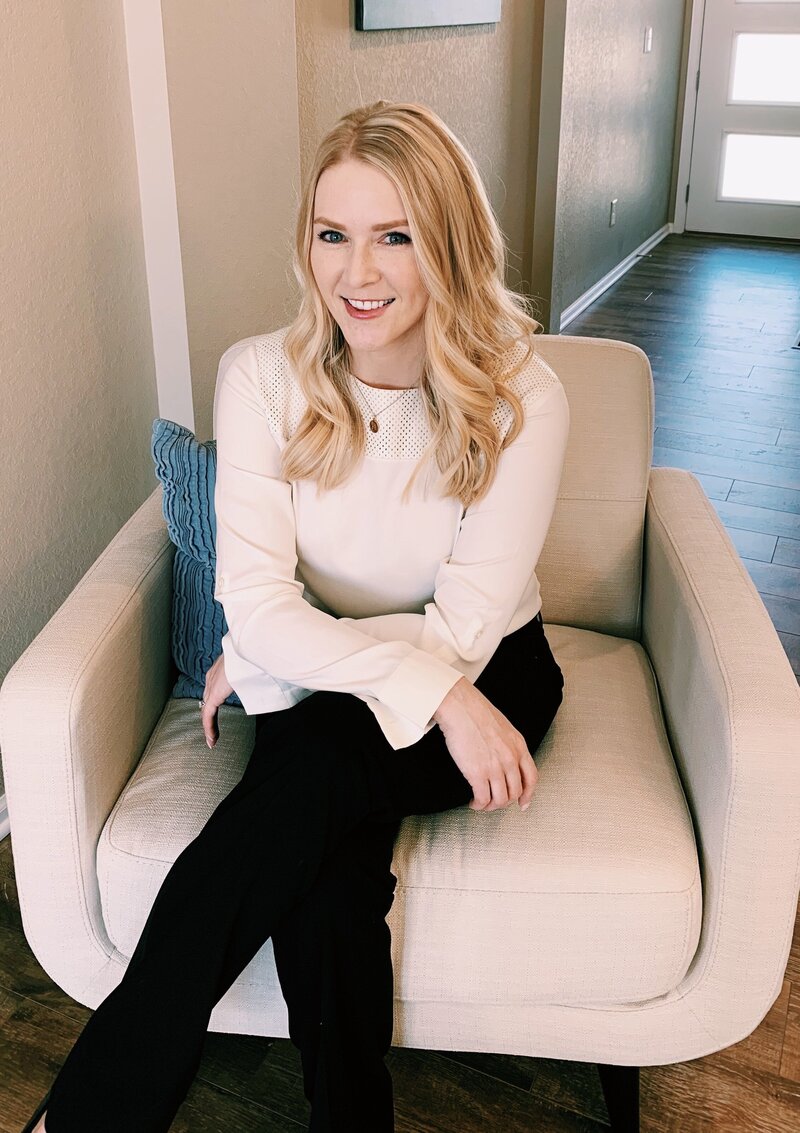 Hilary Goulding Therapy, Marriage and Family Therapist, Therapist for Women, Therapist for Moms, Therapist for Teens, Postpartum Therapist, Denver Therapist, Therapy in Denver, Online Therapy in Colorado