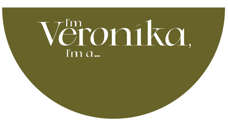 A half circle sape that reads "Im Veronika, I'm a..."