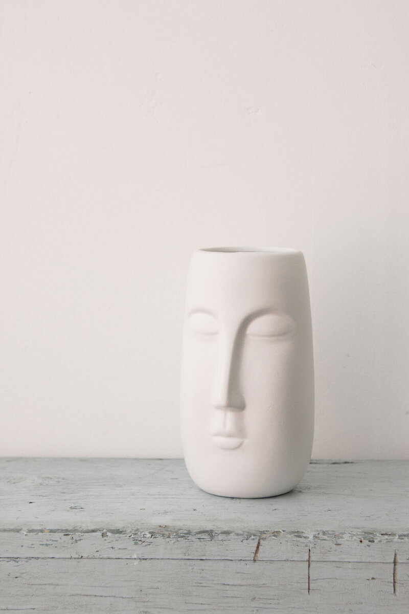 Vase that looks like a face