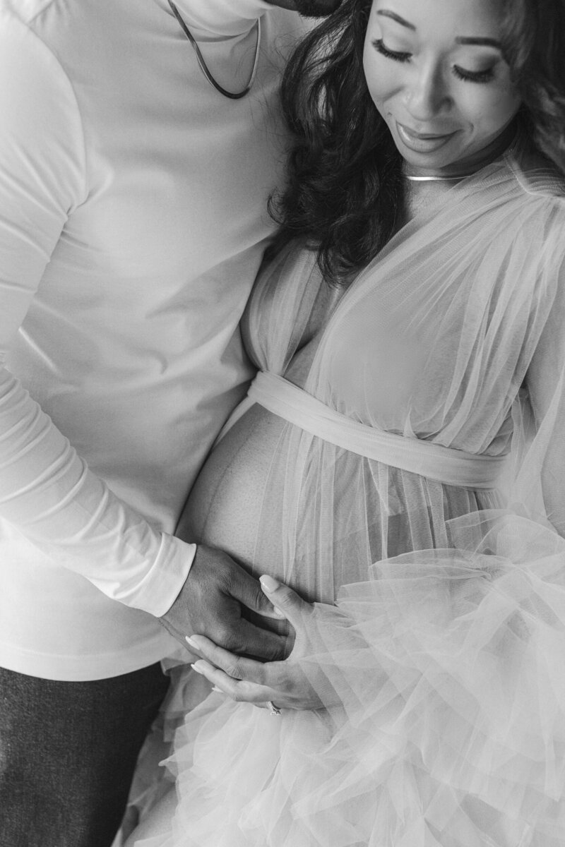 JLauryn_Maya-Neutral-Maternity-Studio-Session_WP(13)