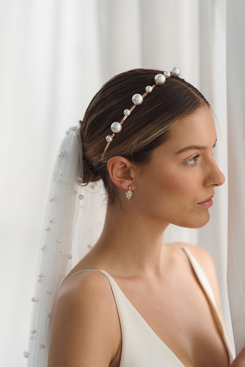 Jade Oi Pearl Headpiece deMelis Atelier3