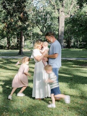 pearland-texas-family-session-amy-marie-photography-outdoor-nature-light-5