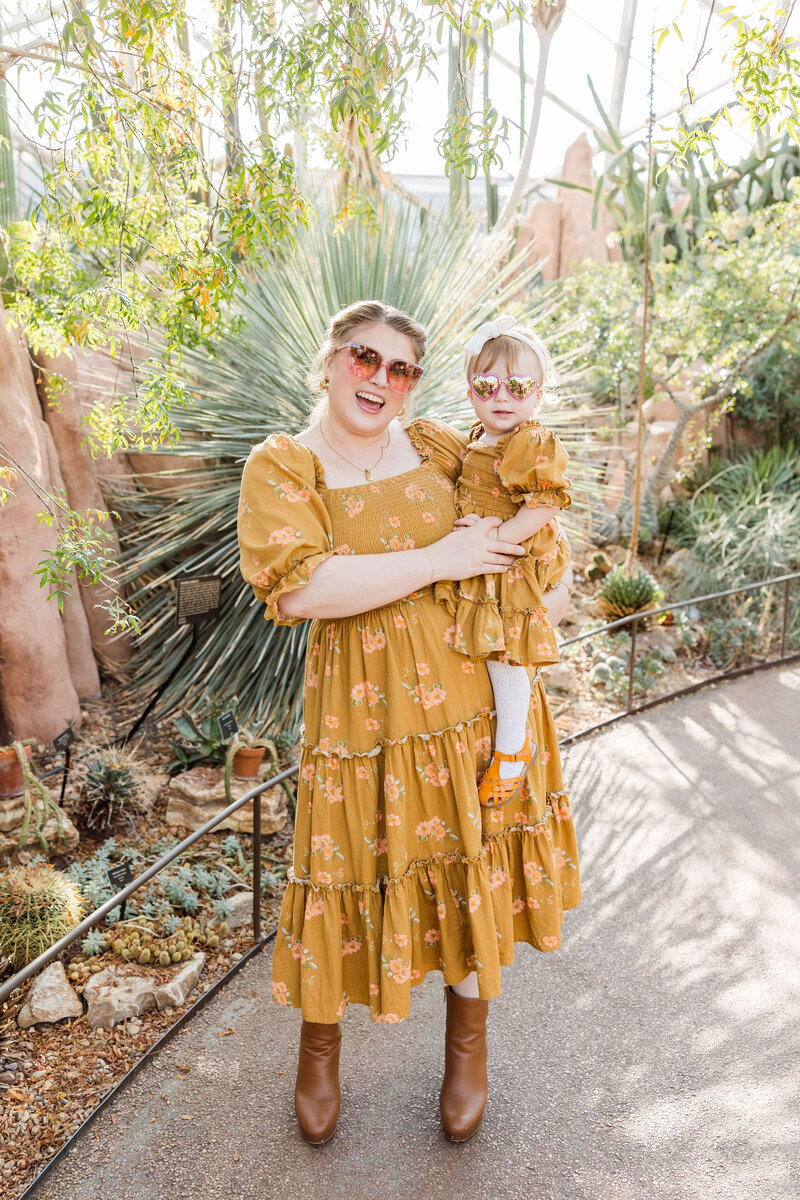 Mommy and Me session at Mitchell Park Domes in Milwaukee, Wisconsin, Milwaukee Domes Photography
