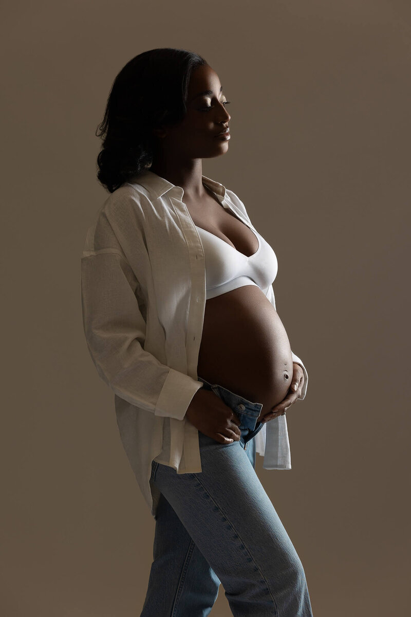 best maternity photographer near me Baltimore, best Washington DC maternity photographer, maternity photoshoot, Maryland maternity portrait studio 3343