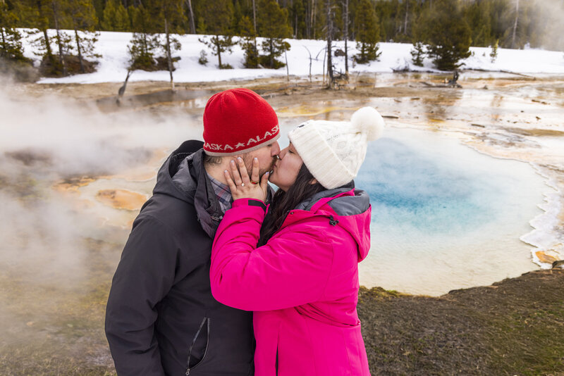 Shanna-Mae-Photography-Montana-Photographer-Surprise-Proposal-Yellowstone-Old-Faithful-021