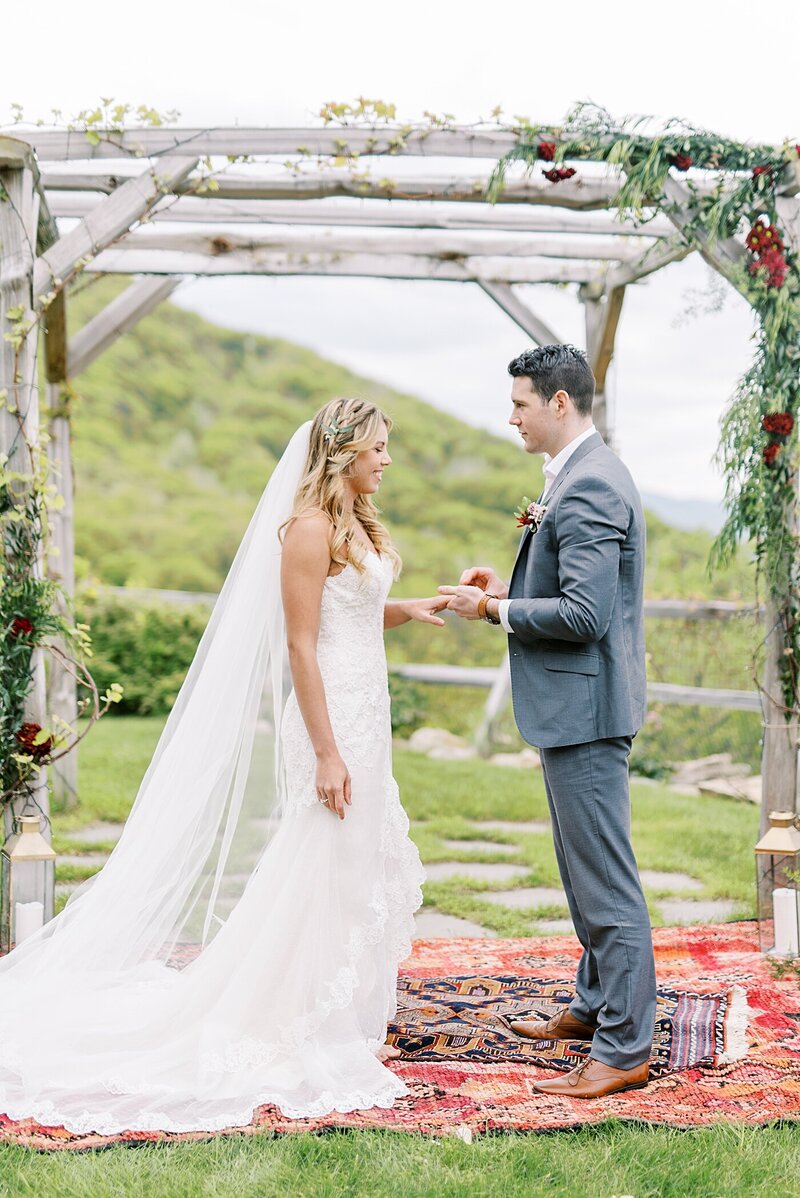 lambs-hill-micro-wedding-elopement-beacon-hudson-valley-34