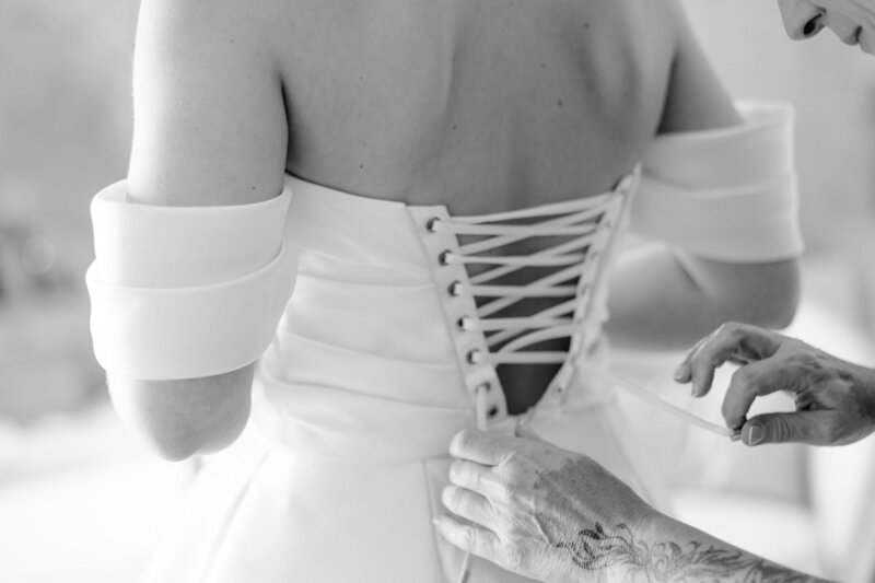 French wedding photographer Domaine de Sarson Grignan-024