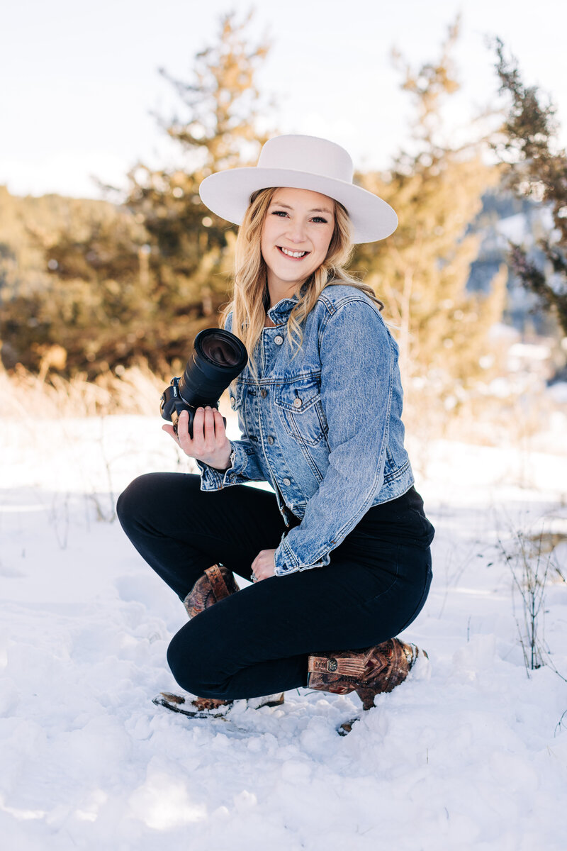 Snowy mountain photoshoot in bozeman montana