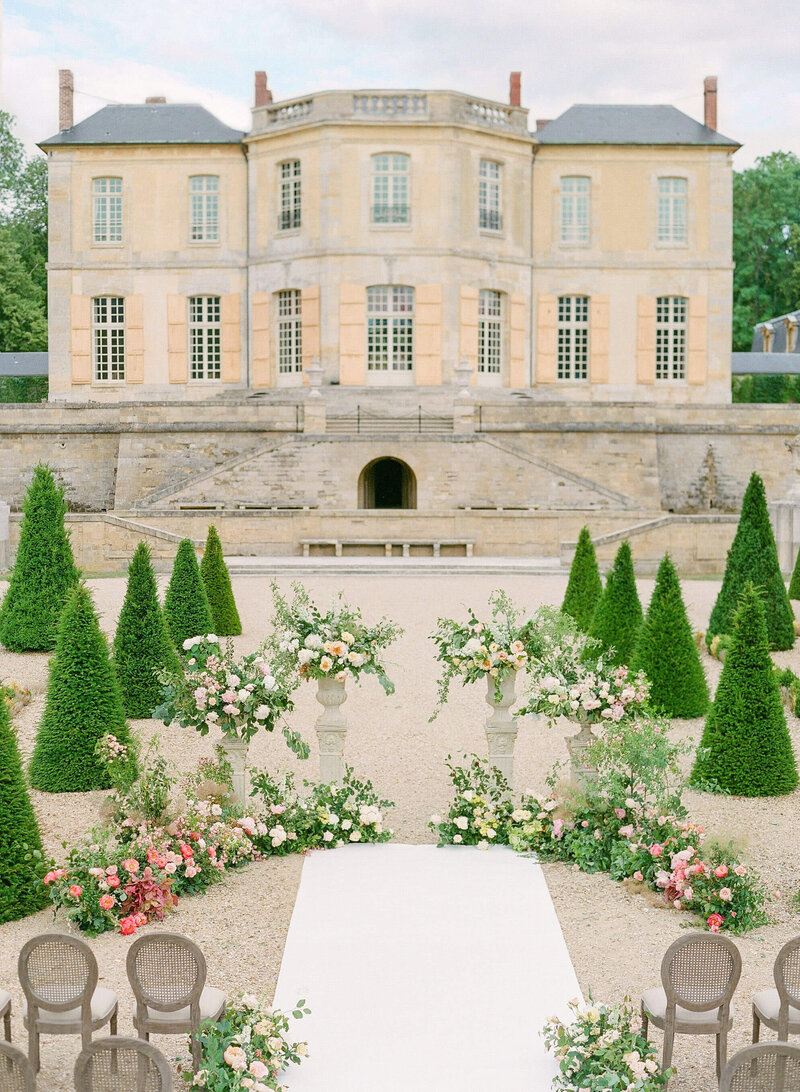 Chateau-de-Villette-wedding-florist-Floraison12