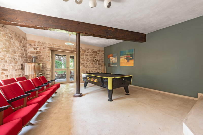 chambres-hotes-avec-billard-cordes-sur-ciel