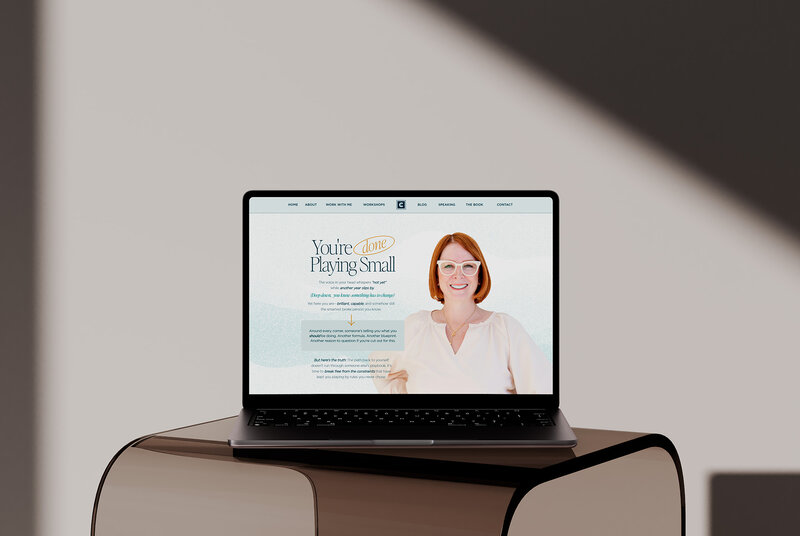 02_MacbookAirM2_Mockup