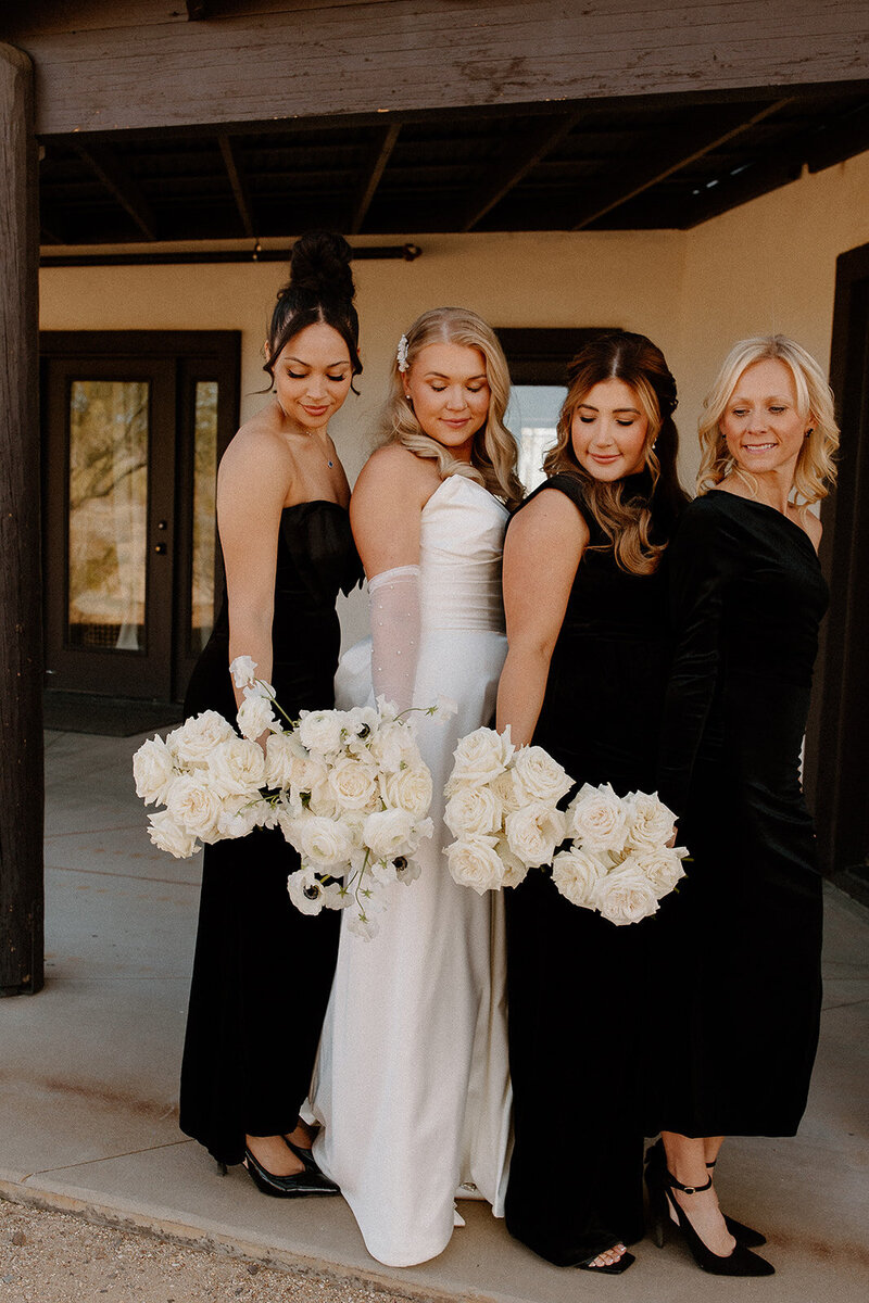 kelsey-kohl-wedding-preview-taylorraephotofilm-57