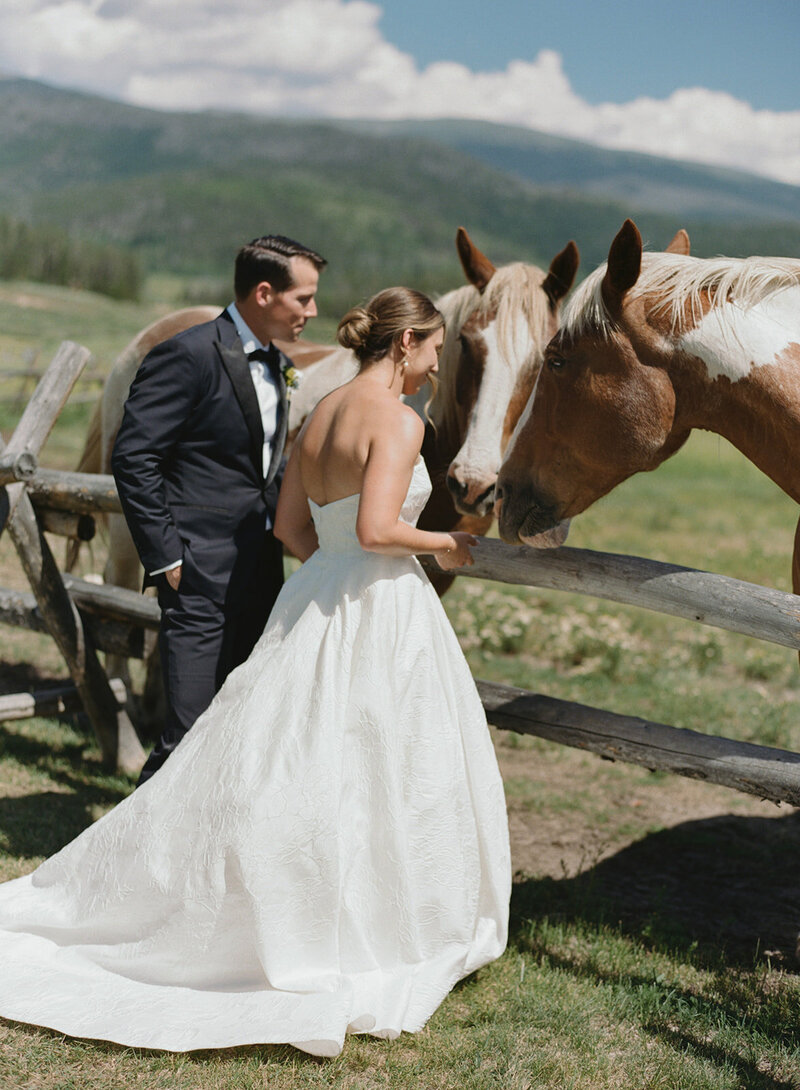 Devils_Thumb_Ranch_Ceremony-84