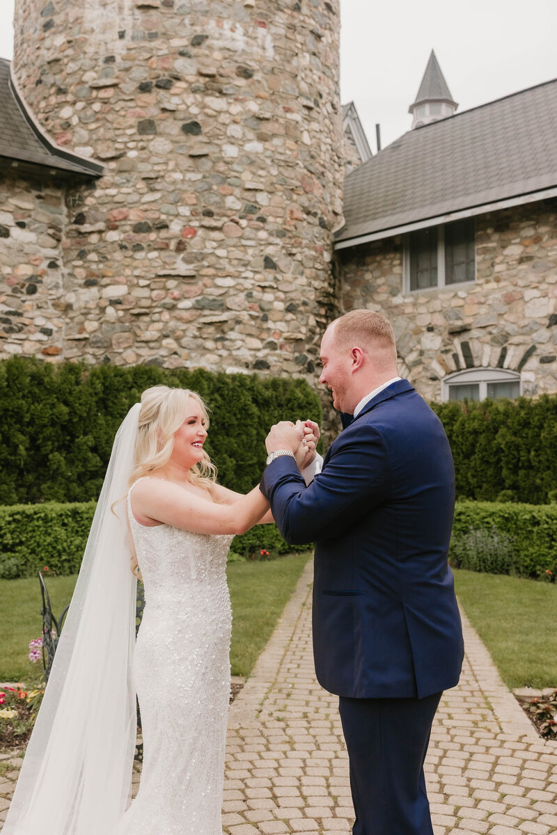 20-A&J - Wedding - Castle Farms - Michigan Wedding Photographer