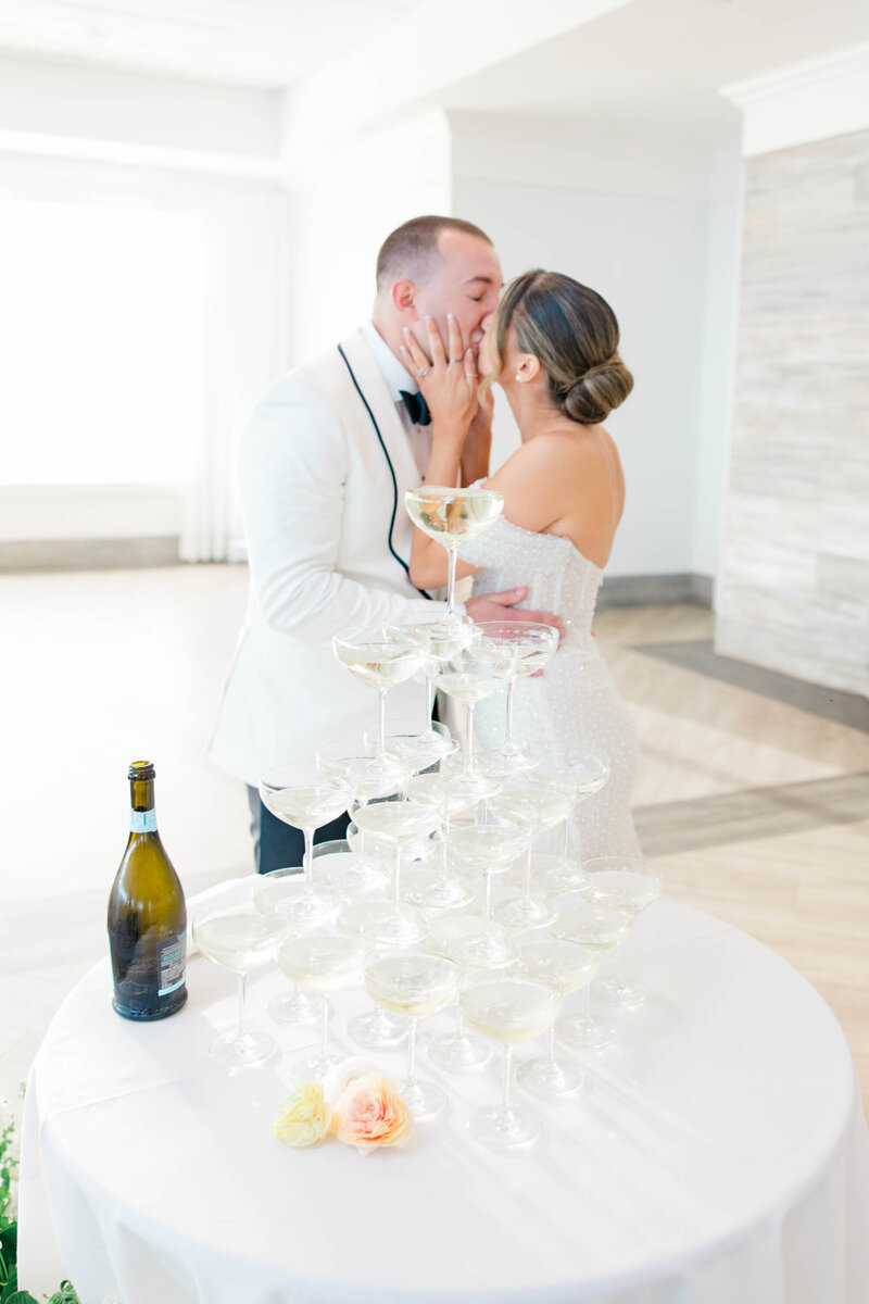 Olivia+Samuel_TLP-150