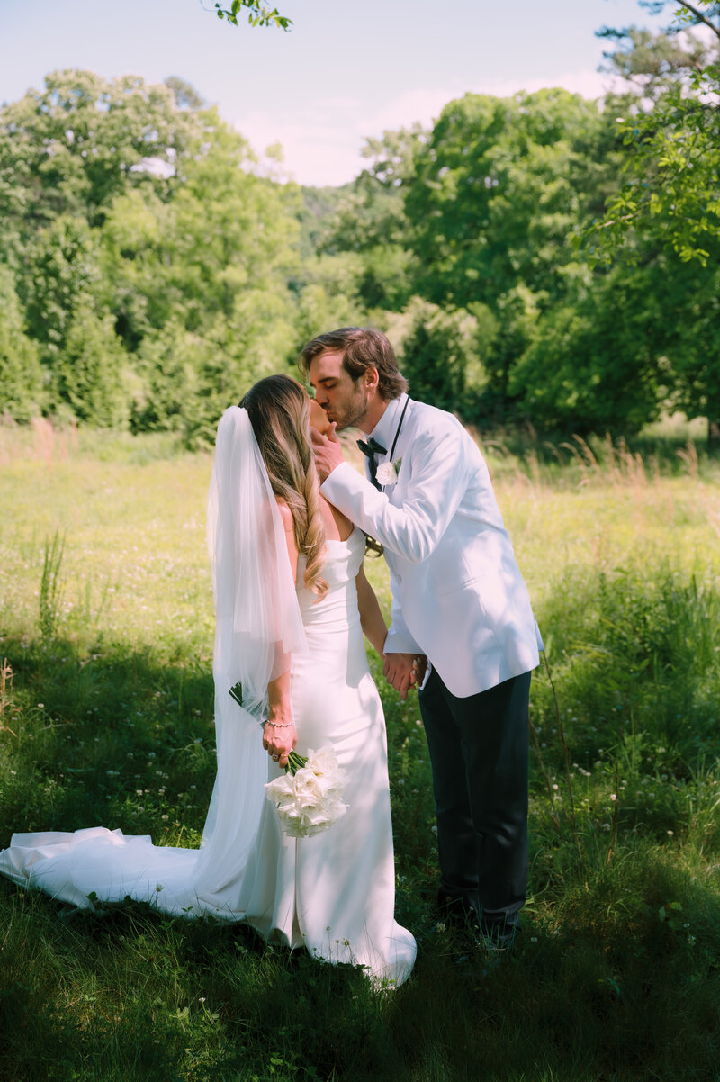 Tags Photography captures  romantic spring wedding at Howe Farms in Chattanooga, TN