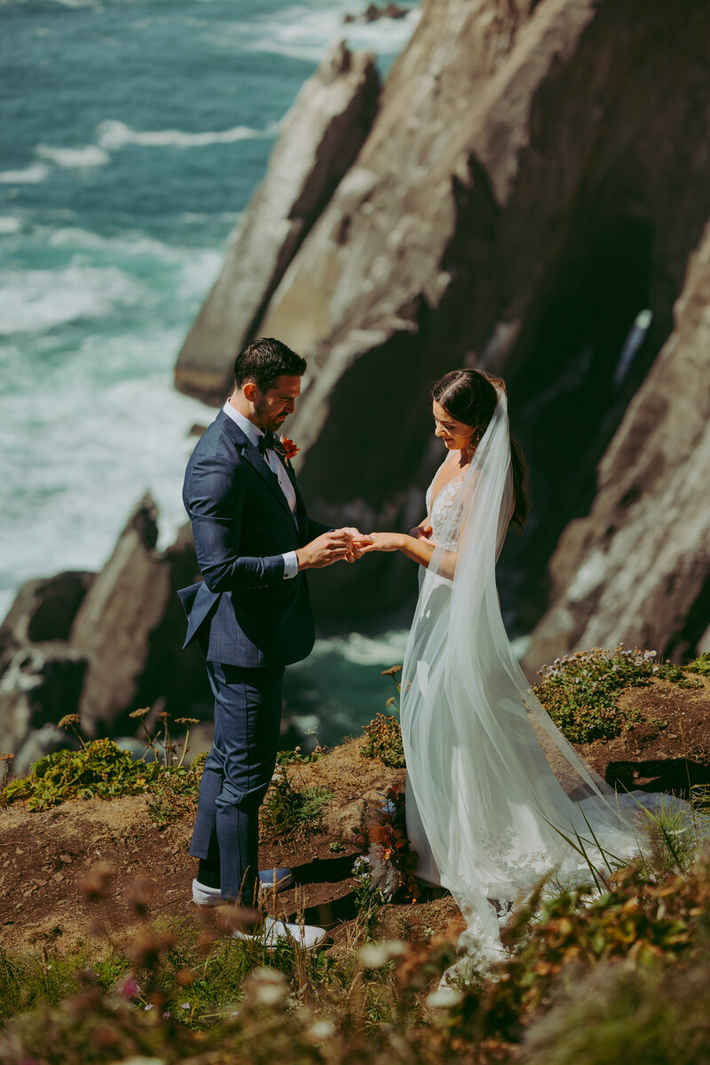 oregon-coast-elopement-uncharted-elopements4