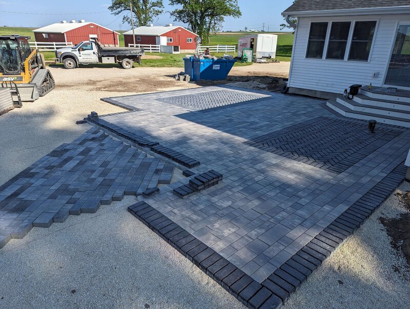 Cedar-Rapids-Manchester-Iowa-Lawn-care-Landscaping-Hardscape-Supreme-Green-_20240517_222759602