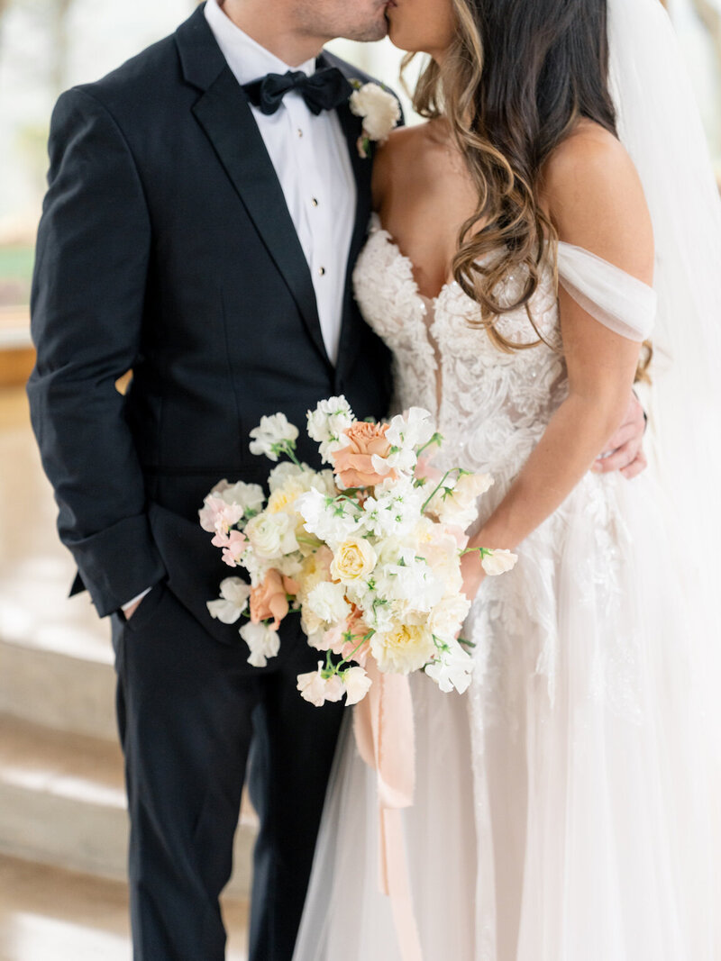 Film wedding photography of couple at Canyonwood Ridge surrounded by oak trees