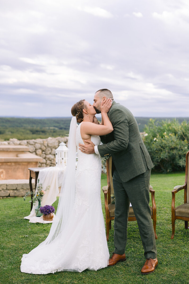 wedding photographer grignan victoria le petit-50