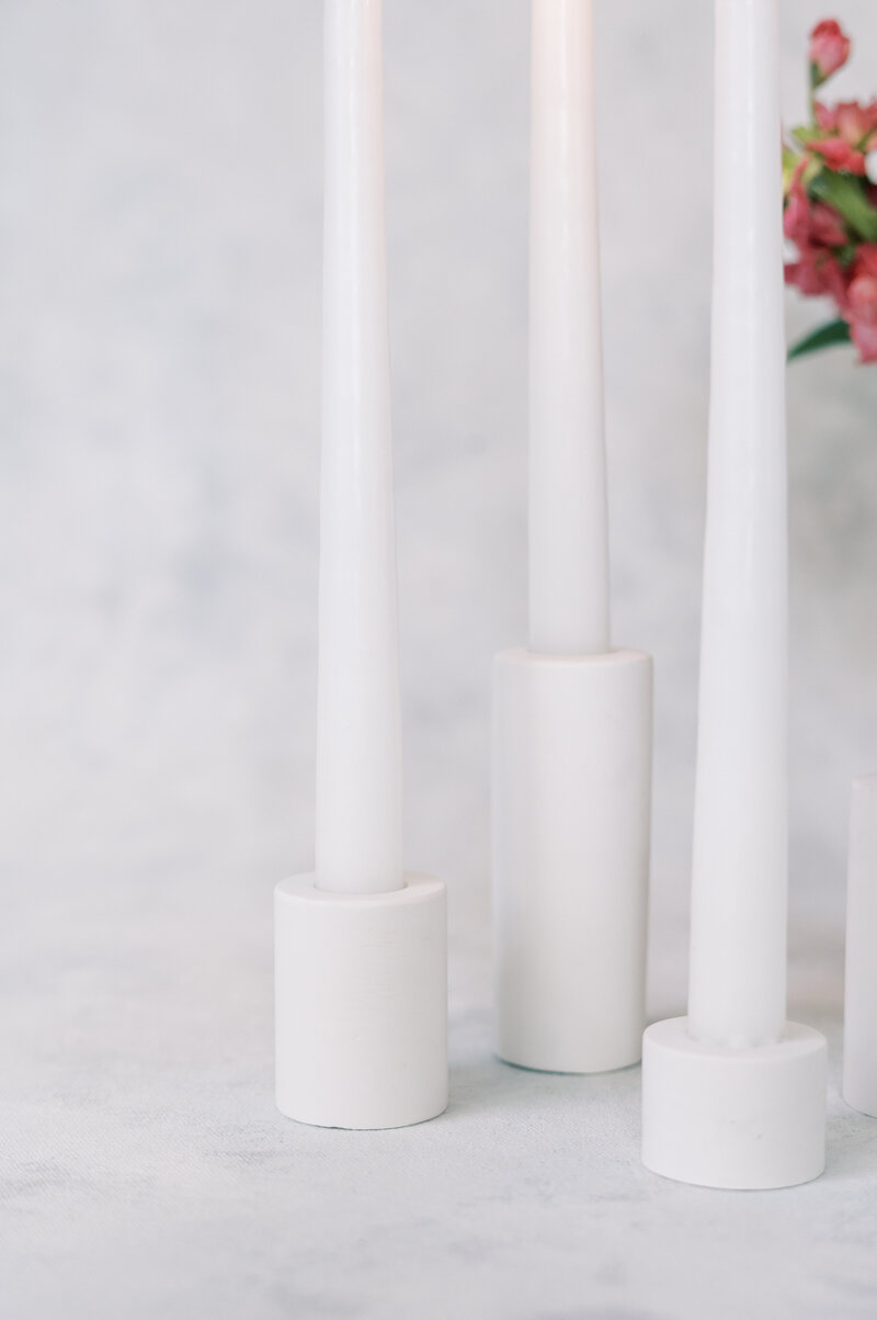 minimalist-taper-candle-holder-3