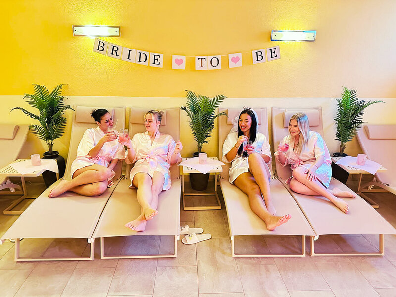 frauen junggesellenabschied wellness