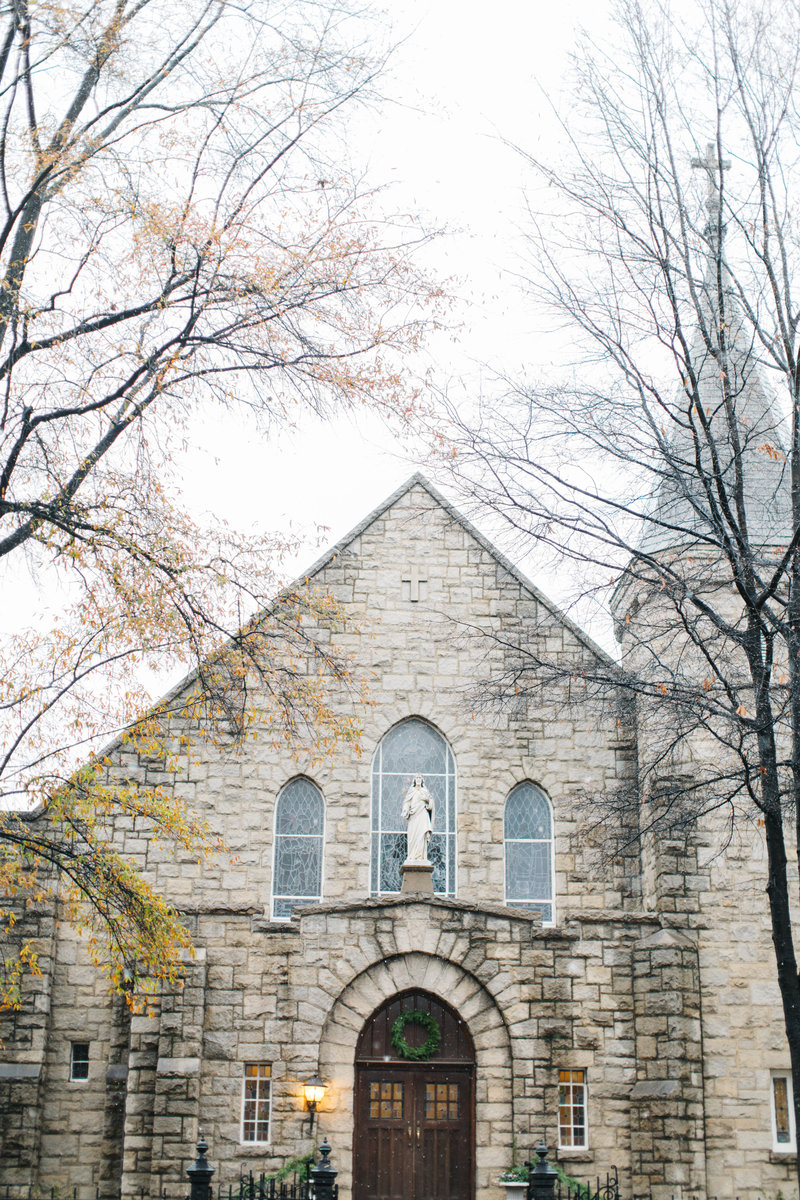 sacred heart cathedral winter wedding