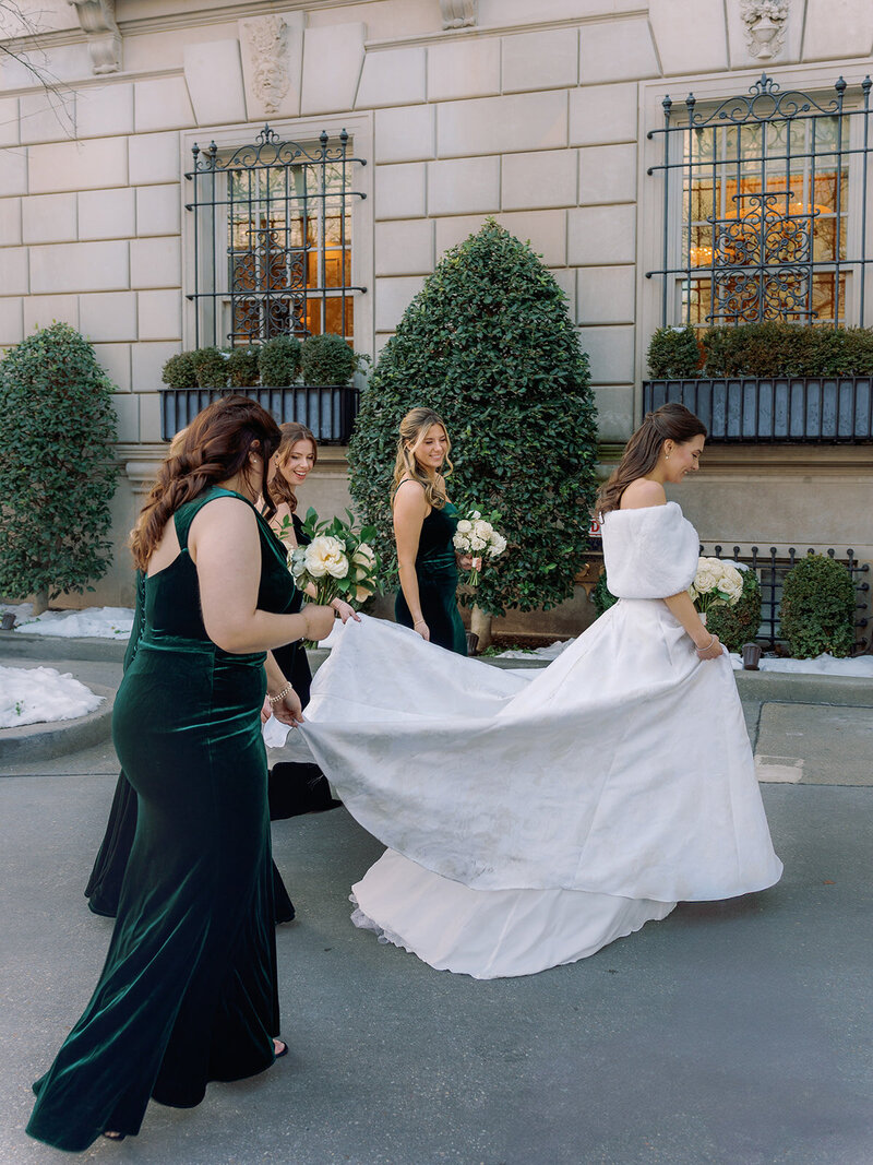 Timeless winter wedding at the iconic Hay-Adams hotel in Washington DC