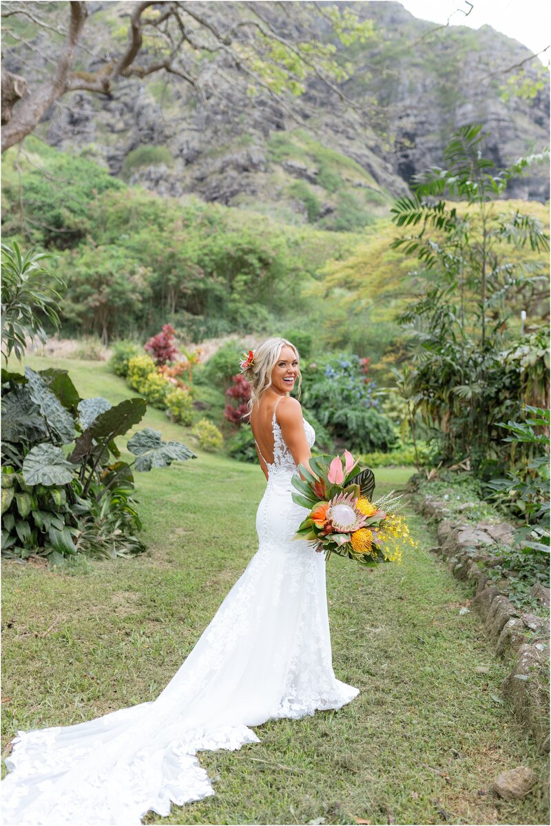 PALIKU-GARDENS-KANEOHE-OAHU-HAWAII-KUALOA-RANCH-WEDDING-5
