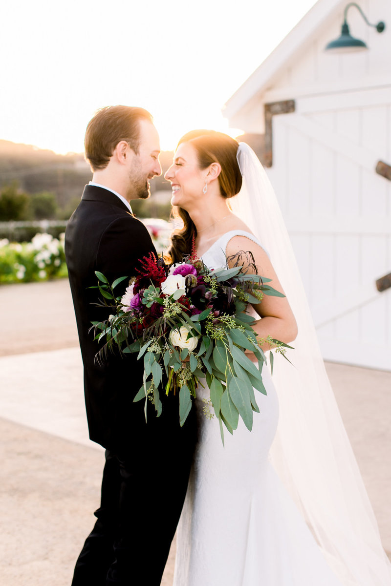 white-barn-wedding-tayler-enerle-edna00026