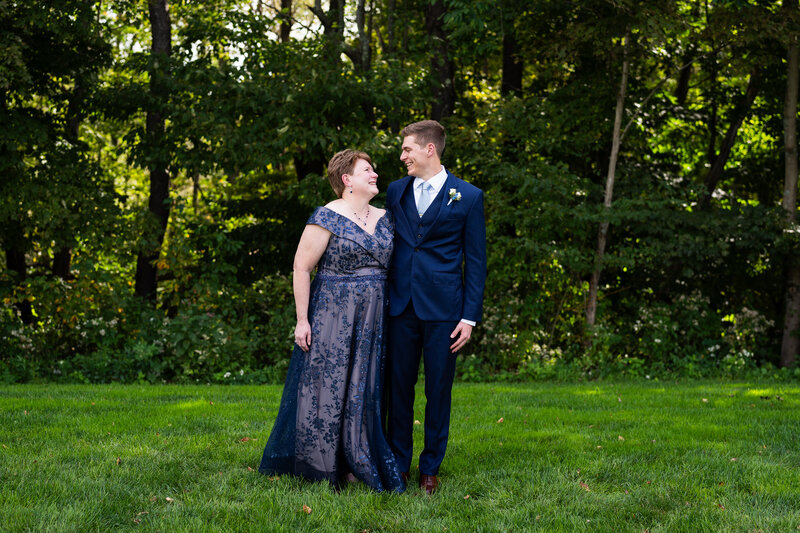 bloom-meadows-berkshire-wedding-photography-12