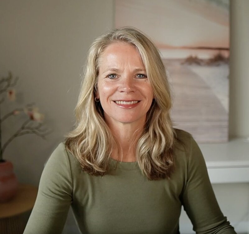 marie-louise anthonissen podcast host from product idea to a thriving business