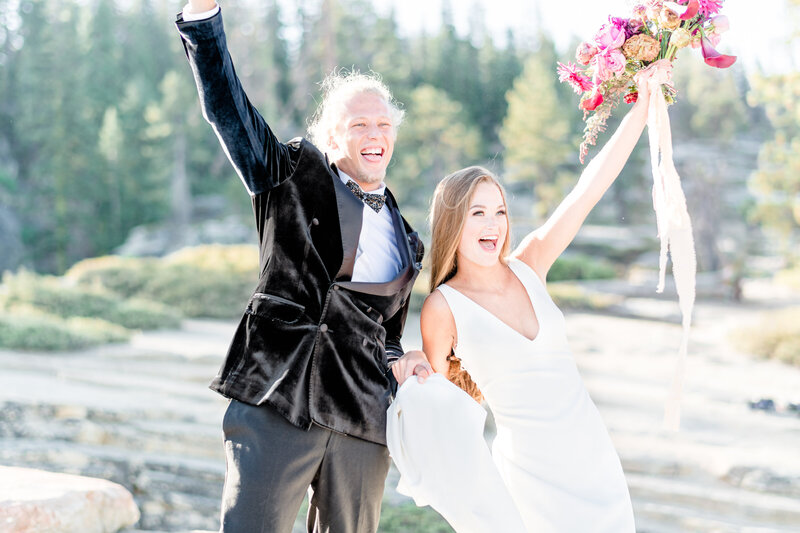 Yosemite national park summer elopement taft point