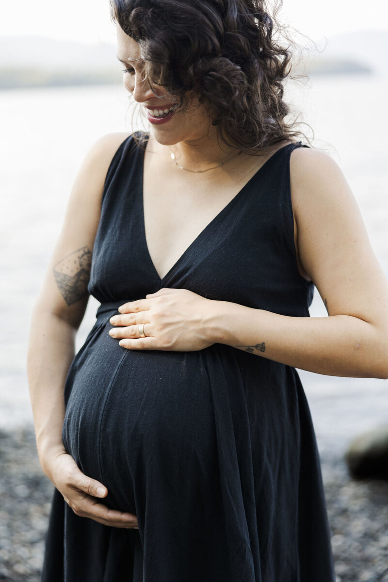 Hudson Valley maternity photography in Beacon with candid moments and soft evening light