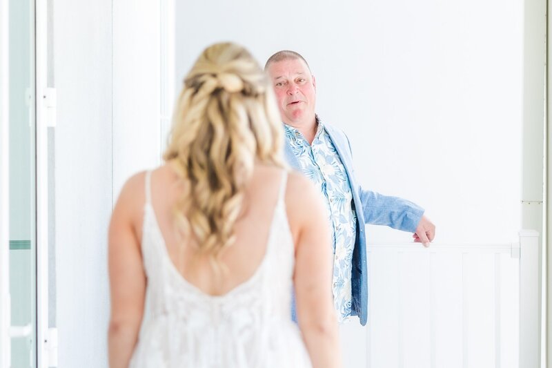 Danielle + Blake  Danielle + Dad First Look-4