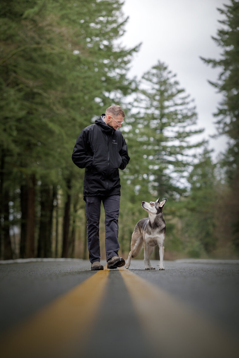 dog photography at Cascade Locks