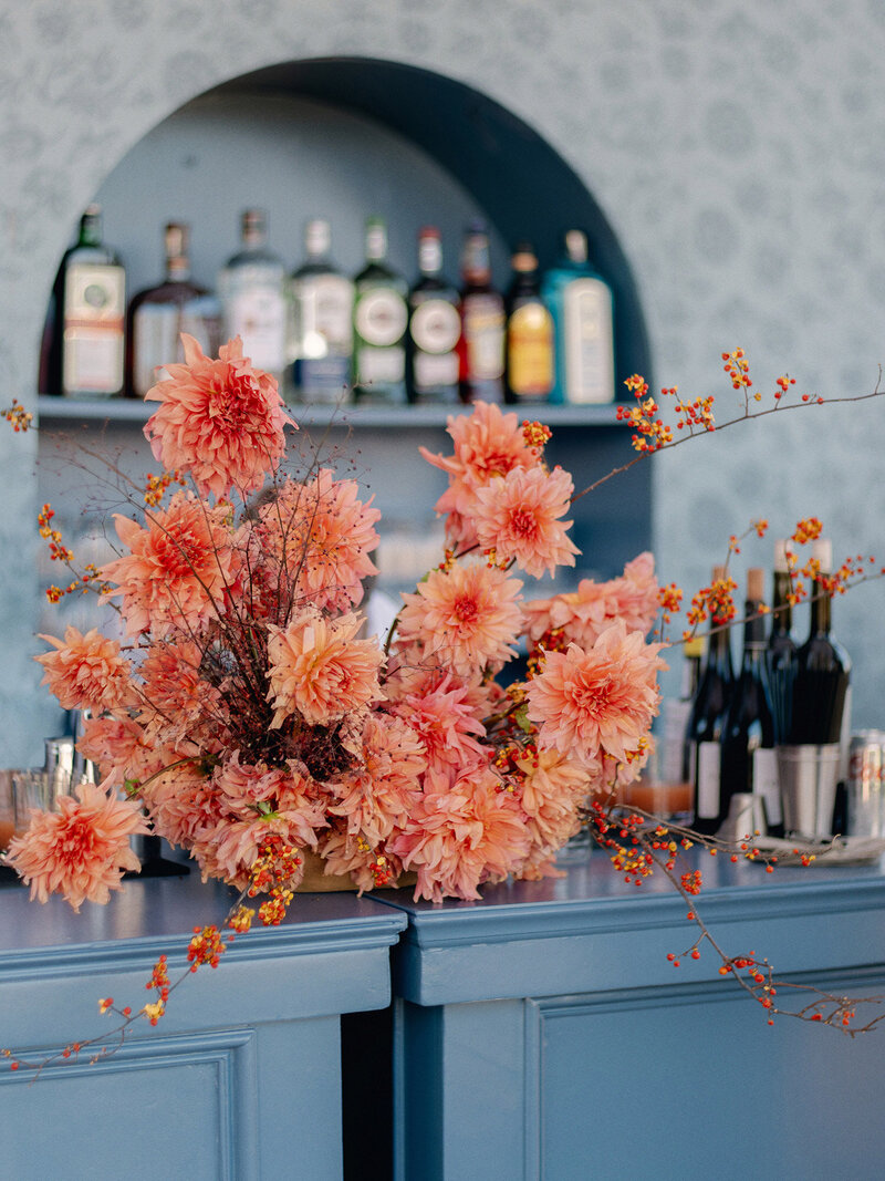 Autumn-Maximalist-Wedding-with-rich-tones-blue-velvet-draping-Ashley-Ludaescher-Photography-Vanessa-Noel-Events-0028