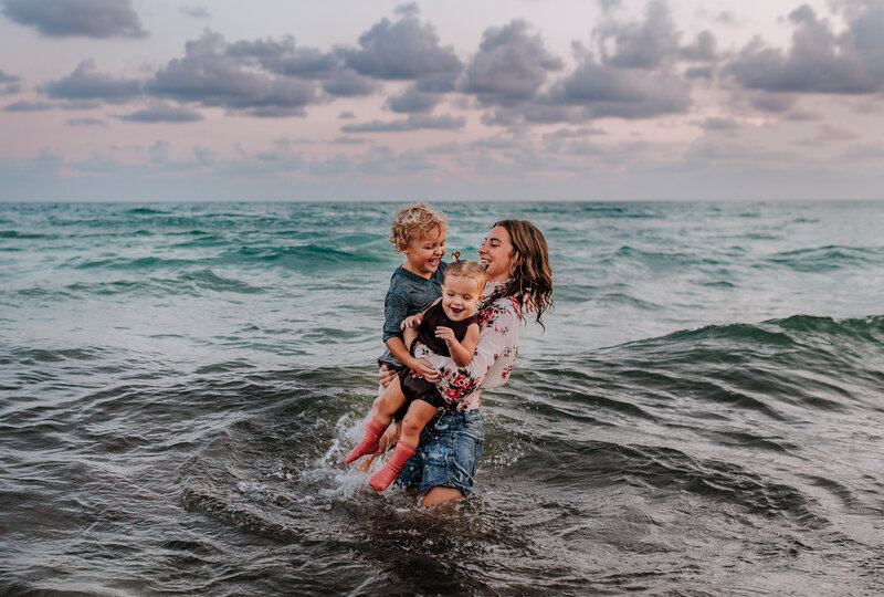 family photographer in panama city beach