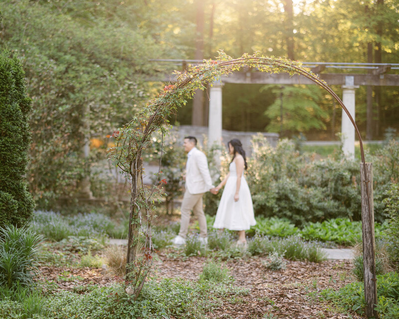 Julie and Jeremy Engagement session Cator woolford gardens atlanta Renee Jael Fine Art Photography_-40