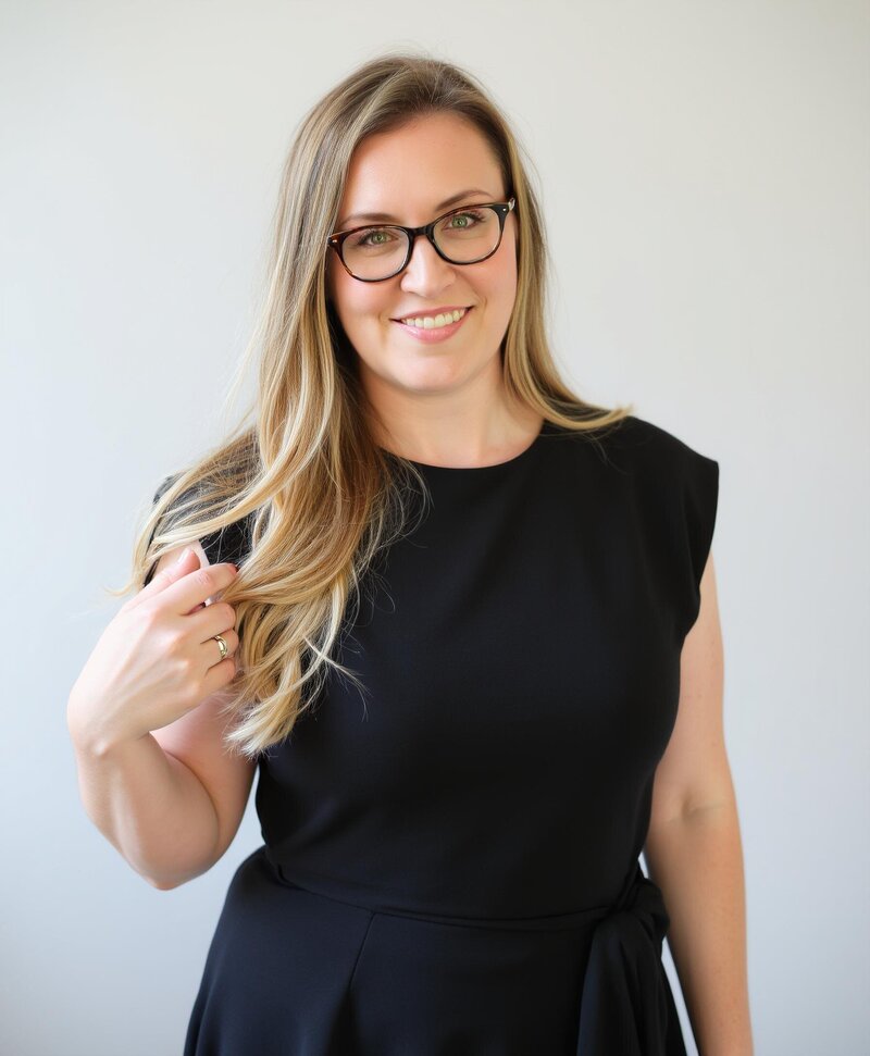 Jessie Withers, EMDR and IFS trauma-informed therapist in Los Angeles, Orange County, and Pasadena.