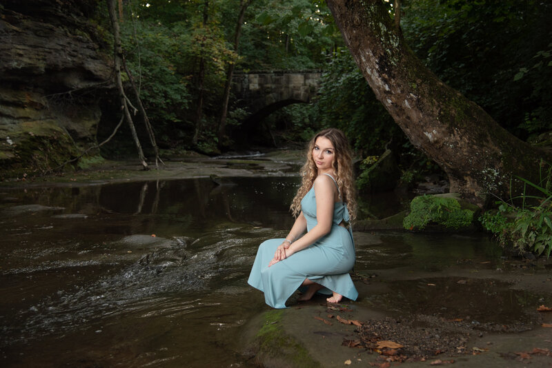 OlmsteadFallsSeniorPhotosDavidFortierRiverParkPositivelyPortraits6